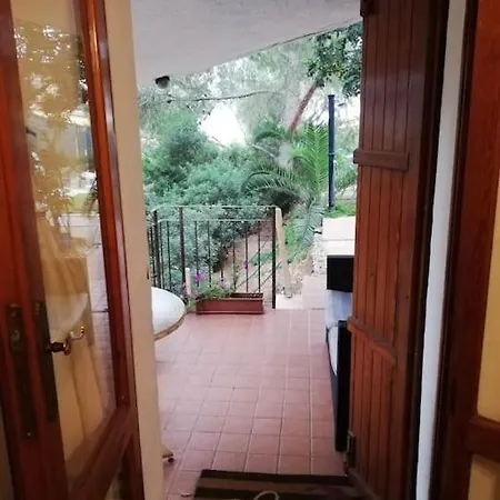 - Singola Con Piscina Privata Vakantiehuis Solanas (Cagliari)