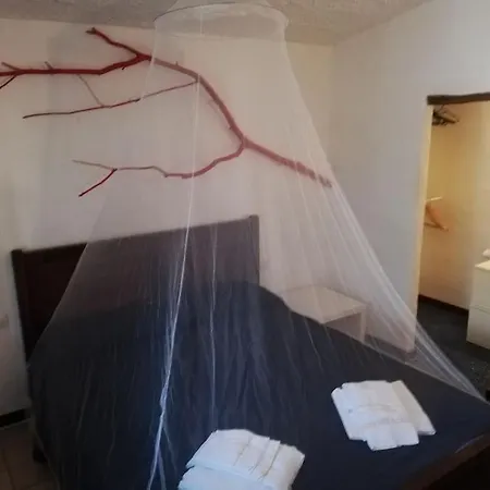 Vakantiehuis - Singola Con Piscina Privata Solanas (Cagliari)