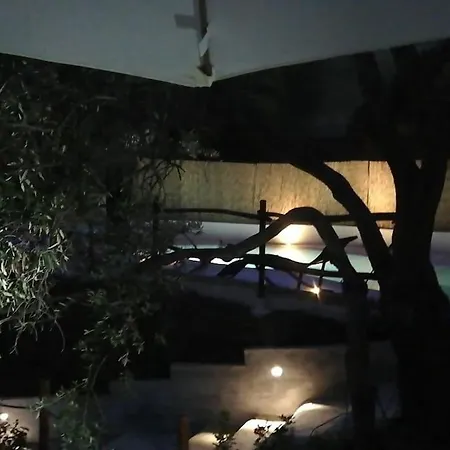 - Singola Con Piscina Privata Solanas (Cagliari)