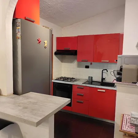 Vakantiehuis - Singola Con Piscina Privata