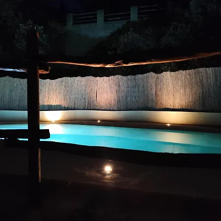 - Singola Con Piscina Privata Vakantiehuis Solanas (Cagliari)