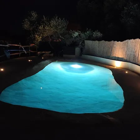 Vakantiehuis - Singola Con Piscina Privata *